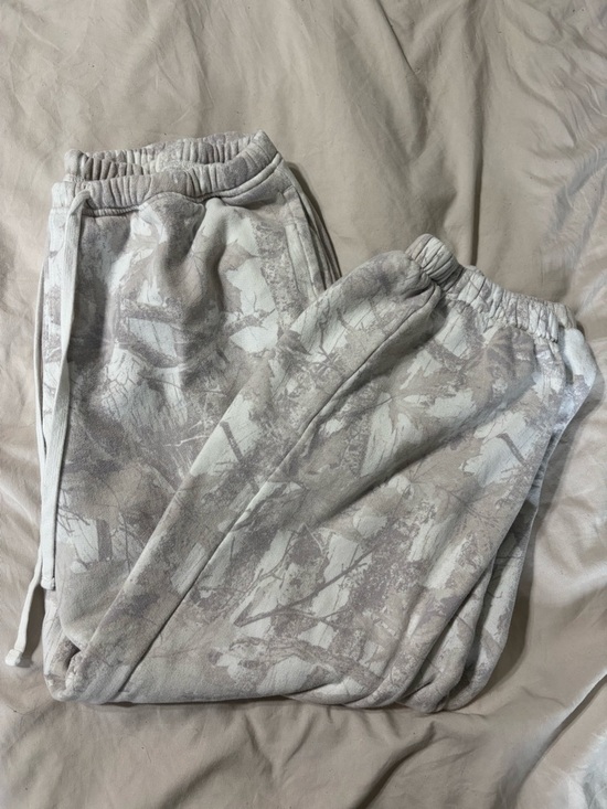 Hollister Pants - Hollister Gray & White Camouflage Jogger Pants